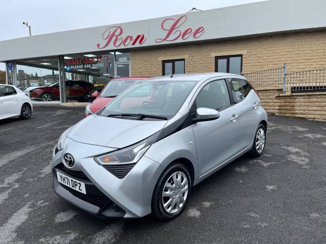 2021 Toyota Aygo 1.0 VVT-i X-Play TSS 5dr